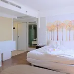 Royal Bay Hotel Makassar